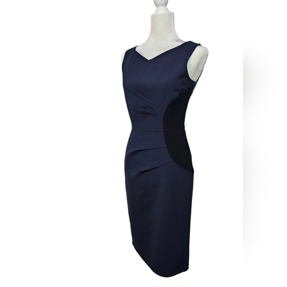 Carolina Herrera Navy Blue Sleeveless Silhouette career work Dress Size 2 Italy - Picture 10 of 12